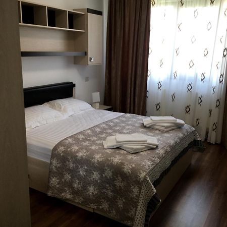 M13 Apartments Нэводари Экстерьер фото