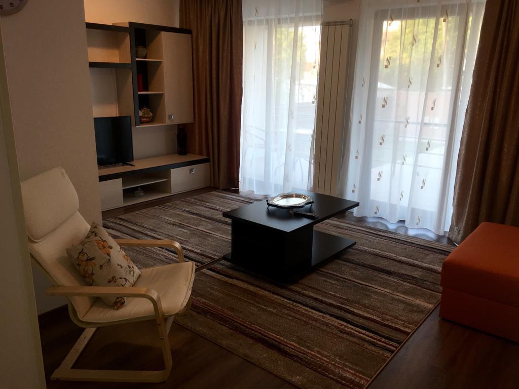 M13 Apartments Нэводари Экстерьер фото